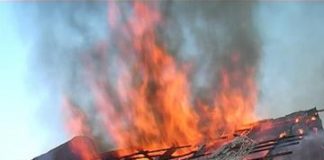 На вулиці Рівненській рятувальники гасили пожежу
