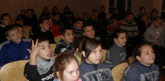 Для діток з вадами здоров’я проводили гру, в якій обирали професію