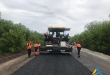 На дорозі Полтава-Олександрія триває поточний середній ремонт