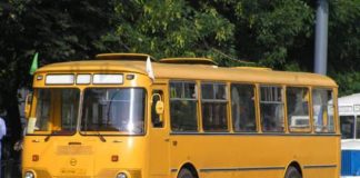 В Олександріі повернули рух по центральній площі міста