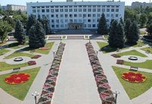 Міська влада передала Пантаївці її ж заклади і продовжує звинувачувати жителів селища